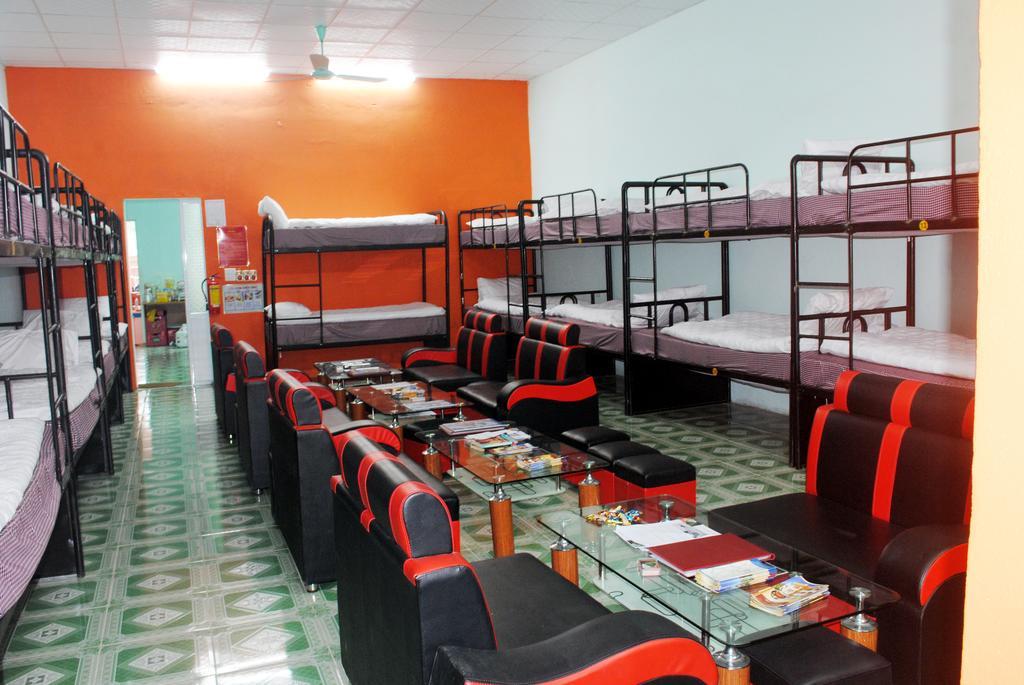 Phong Nha Backpacker Hostel Exterior photo