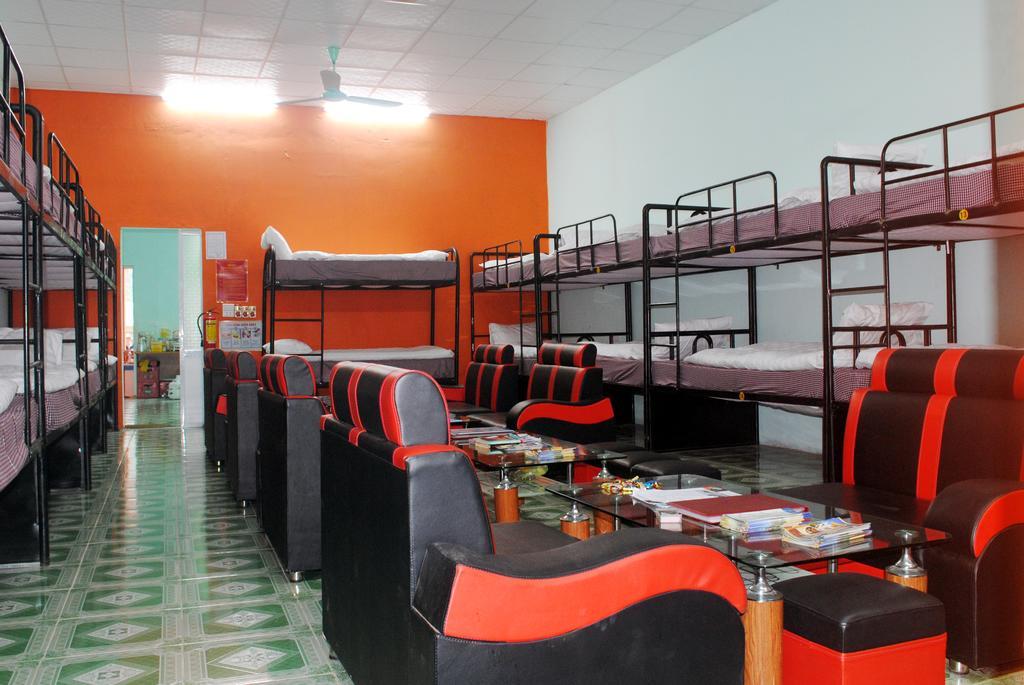 Phong Nha Backpacker Hostel Exterior photo